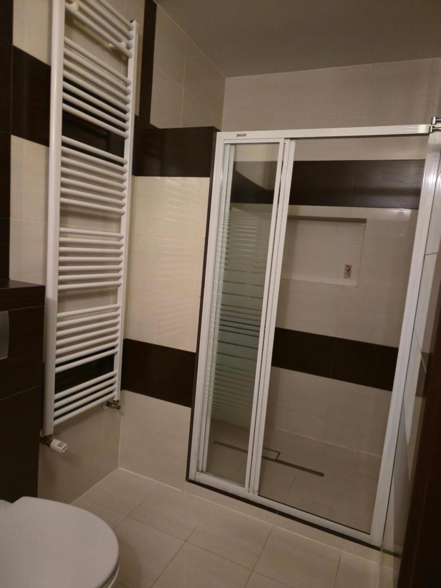 Hotel Dworski Galaktyczny Park Warzymice المظهر الخارجي الصورة
